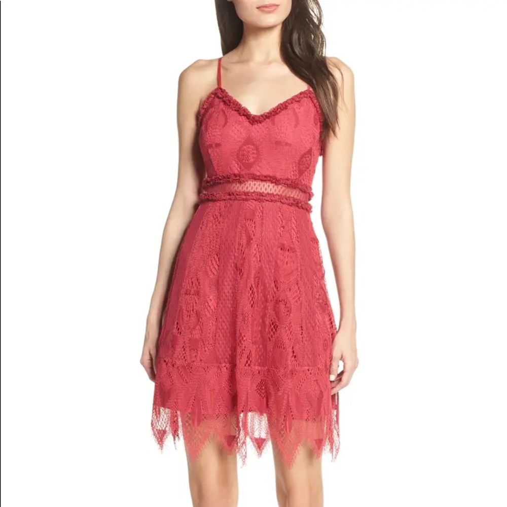 👀 NWT foxiedox Red Dress